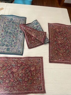 Vintage Tapestry Placemats Reversible Floral 19” Set Of 4